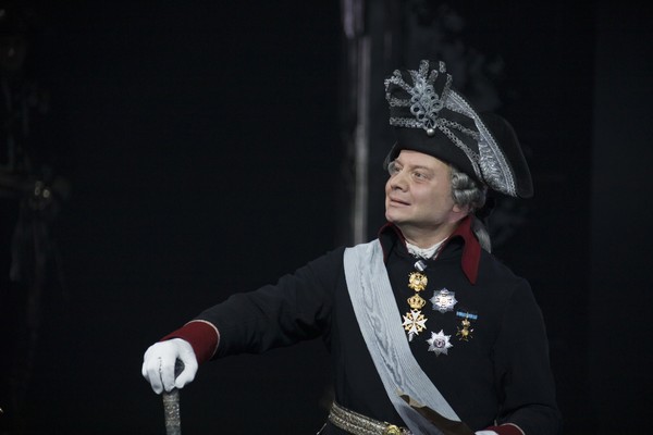 Олег Макаров