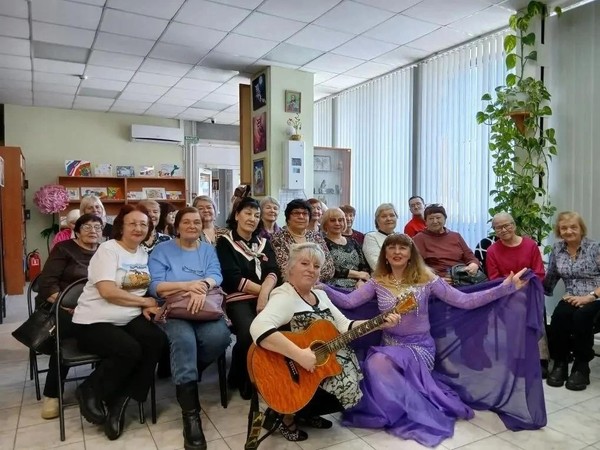 Музыкально-тематическая программа «Журчат ручьи. Весне дорогу!»