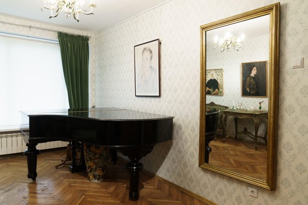 Лекция-концерт «Её Величество Мелодия!»