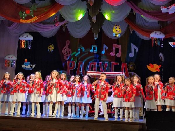 Отчетный концерт Образцового вокального ансамбля «Радуга»