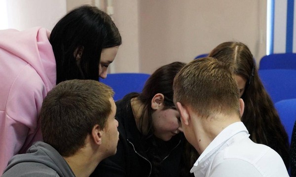 Поэтическая гостиная «Искатель неведомого счастья»