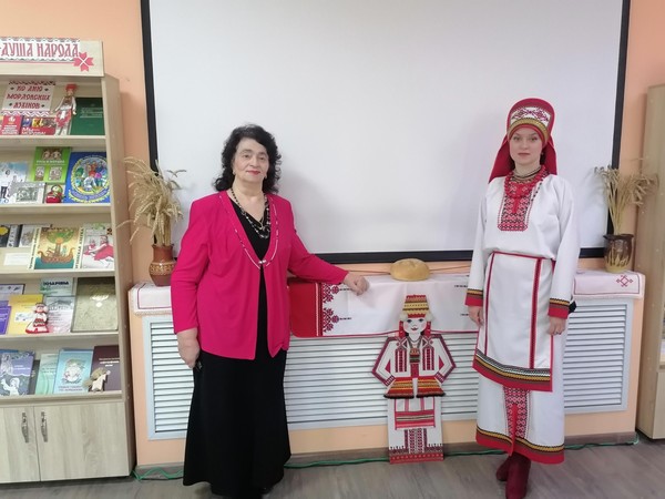 «Звени, мой родной язык»: музыкально–поэтический вечер