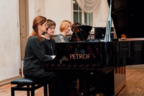 Вечер фортепианных ансамблей