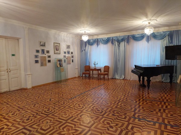 Литературно-музыкальная композиция «Здравствуй, Пасха красная»