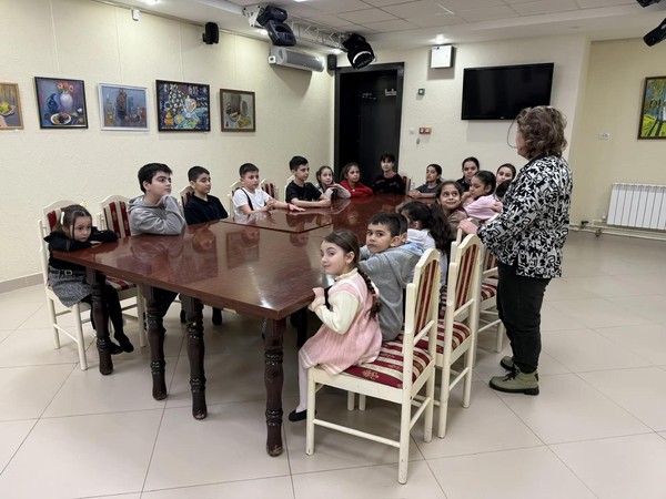 Праздник цветов «Чичәкләр тәбиәтин тәбәссуме» («Цветы – улыбки природы»)