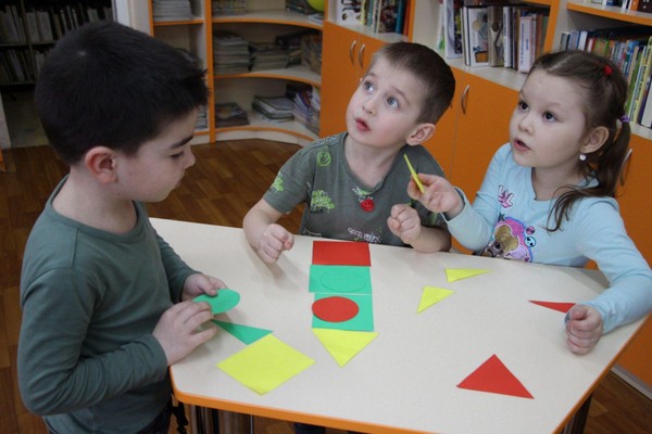 «А мы летим орбитами»