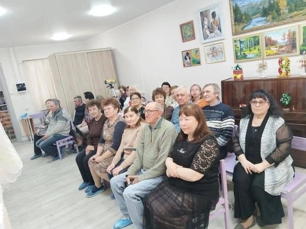 Литературная гостиная «В поисках счастья»