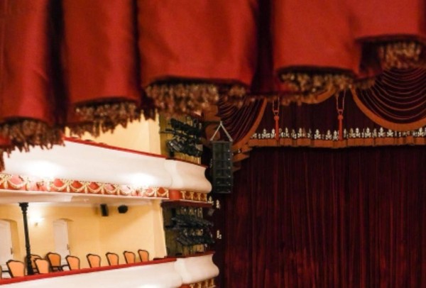 Открытие фотовыставки «Театр в Астраханском объективе»