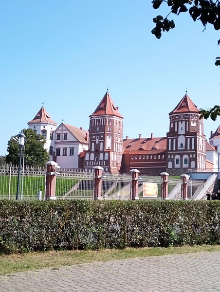 Из Минска — в замки Мира и Несвижа