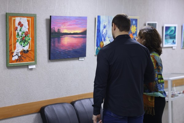 Выставка «Мечты о лете» студии изобразительного любительского искусства «Акварели»