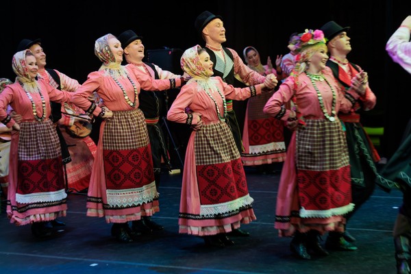 Концерт Удмуртского государственного театра фольклорной песни и танца «Айкай»