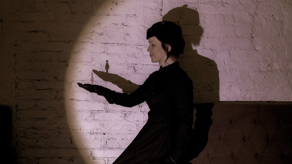 Каренина. Одна