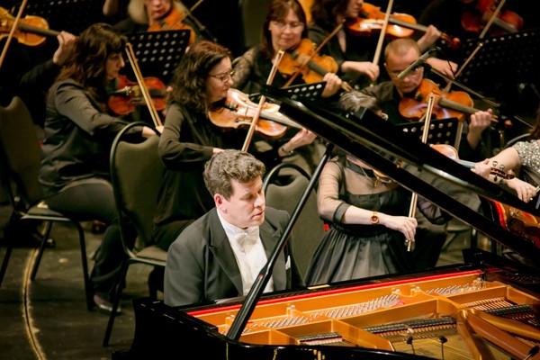 Фестиваль «Денис Мацуев представляет: диалог поколений»