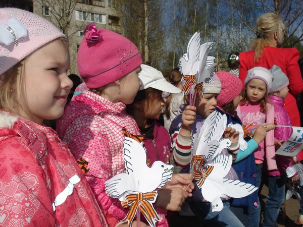 «Дружат дети на планете» конкурс рисунков