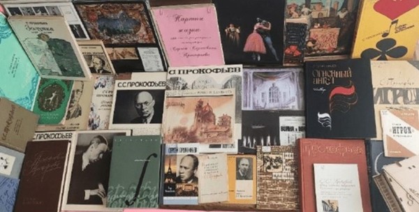 Выставка «Партия жизни»