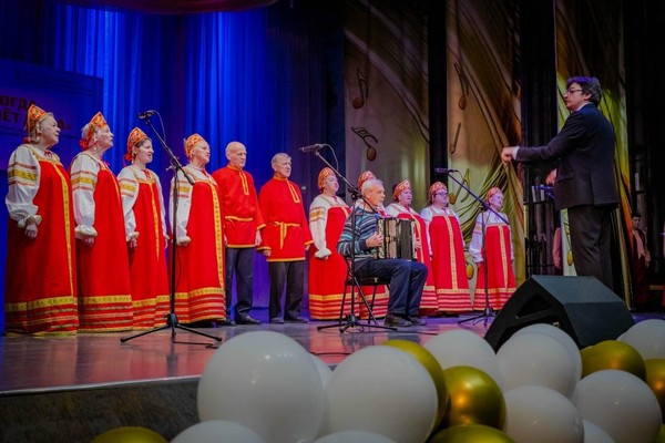 Концертная программа «Весенний подарок»