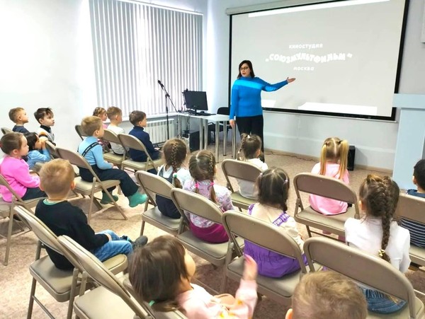 Сказочная история «России: мульти-пульти-карусель»