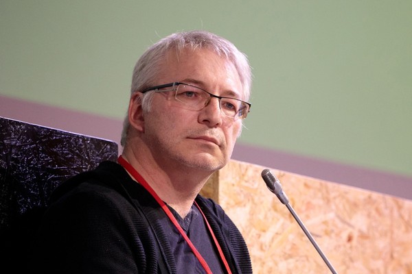 Художники и нейросети: творческие переплетения в мире ИИ