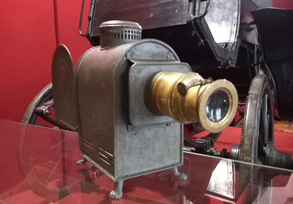 Тематическая беседа «Фильмоскопы»