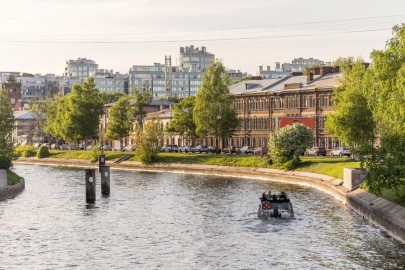 По рекам и каналам северной столицы в мини-группе до 11 человек