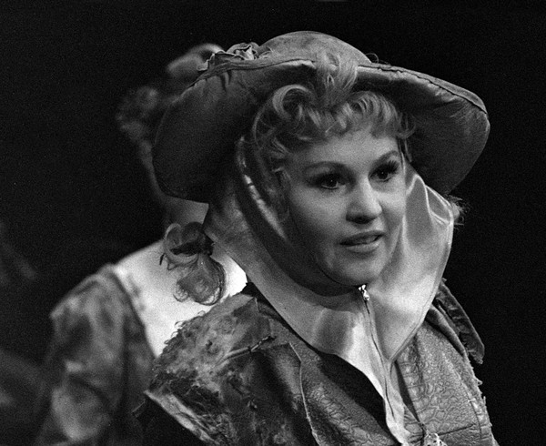 Выставка «Н. И. Гуляева в объективе И. А. Александрова»