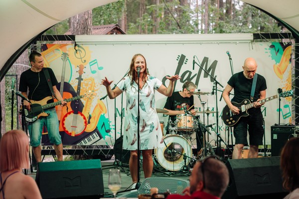 Не отрекаются любя