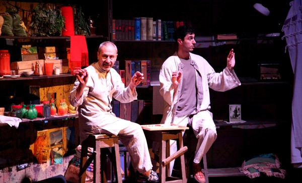 Перелистывая страницы