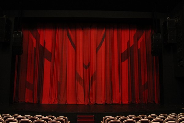 Спектакль «Бал воров»