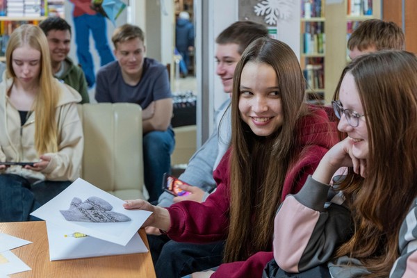 Программа «Модернизм и фольклор: народные мотивы в советском монументальном искусстве»