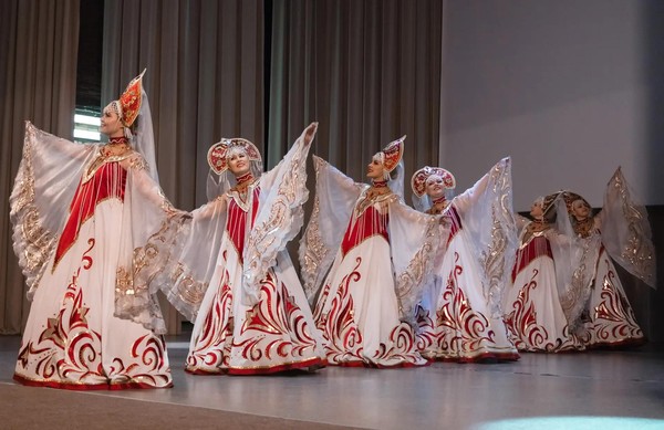 Концерт «Большие и маленькие»