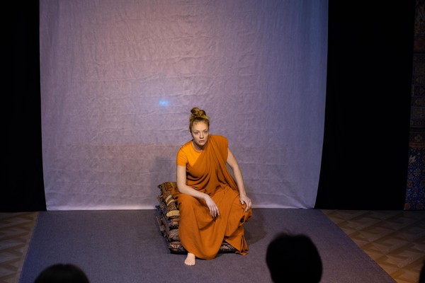 Спектакль «Голая»