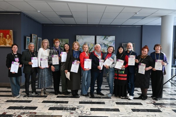 Открытие персональной выставки «Мелодии родного края»