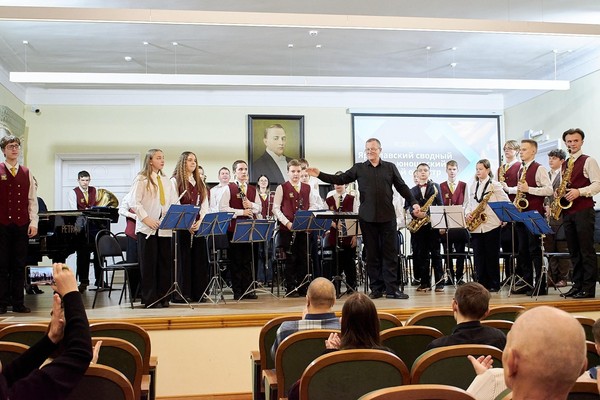 Концерт коллективов ДМШ при ЯМУ (колледже) им. Л.В. Собинова