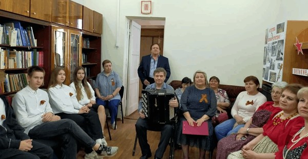 «Мы разные, но мы вместе!» Библиосумерки