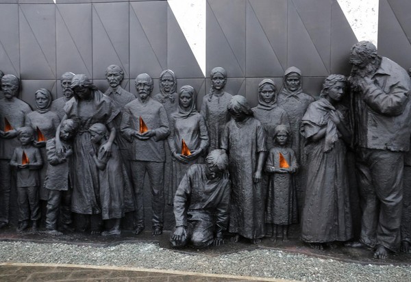 Урок памяти «И мужество, как знамя, пронесли»