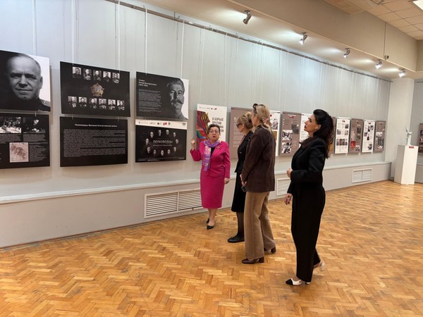 Выставка «Путь к Великой Победе»