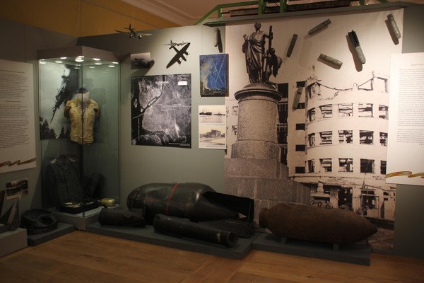 Экскурсия по выставке «Спасая Архангельск»