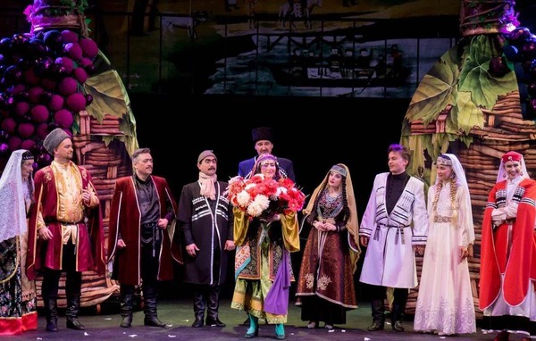 Спектакль «Ханума»