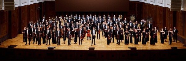 Димитрис Ботинис приглашает. Новосибирский академический симфонический оркестр