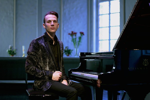 Илья Поляков