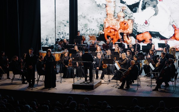 Вятский симфонический оркестр им. Раевского. Легенды рока