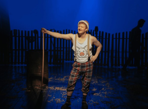 Спектакль «Поросёнок и Карасёнок»