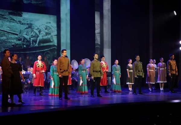 Онлайн-спектакль «Пора в путь дорогу»