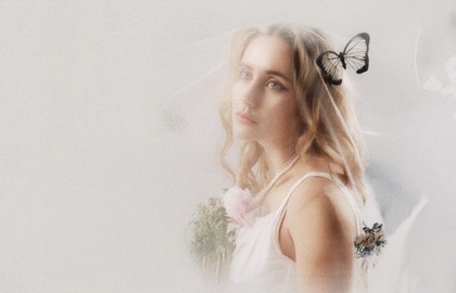 Элли на маковом поле