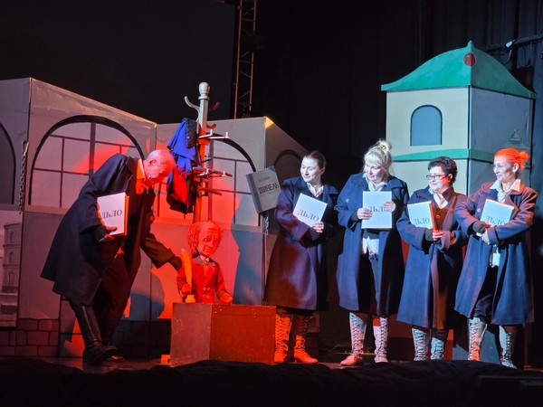 Спектакль «Шинель»