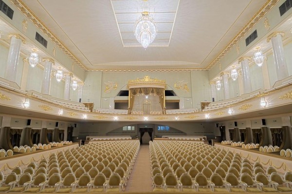 Спектакль «Путешествие на Луну»