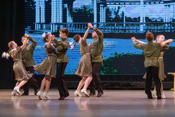 Концерт «Танцевальный альбом»