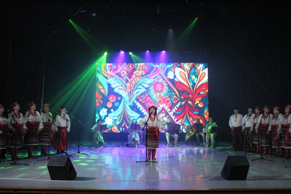 Концерт «Вечорки с ансамблем украинской песни «Зорецвит»