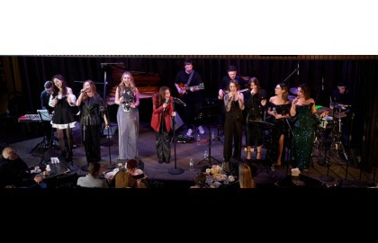Ольга Синяева и лучшие студенты «Академии вокала»