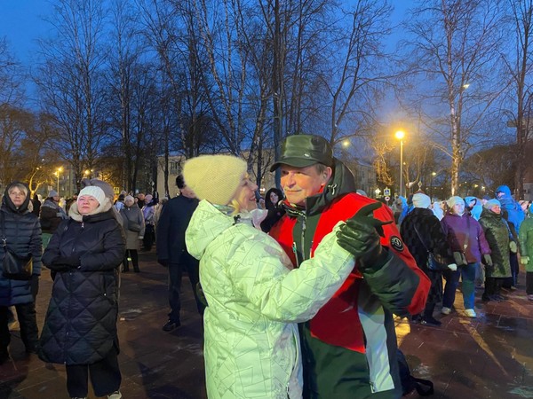 Дискотека «Терем FM» в парке Ветеранов